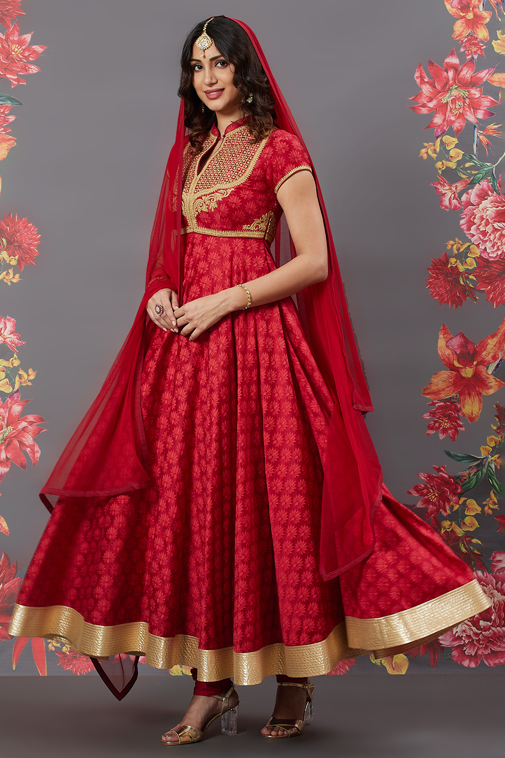 Rohit Bal Red Silk Flared Solid Suit Set image number 4