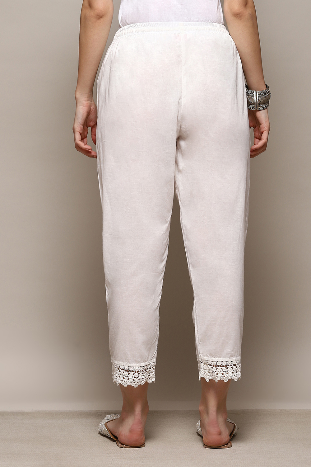 White Regular Cotton Pants image number 4