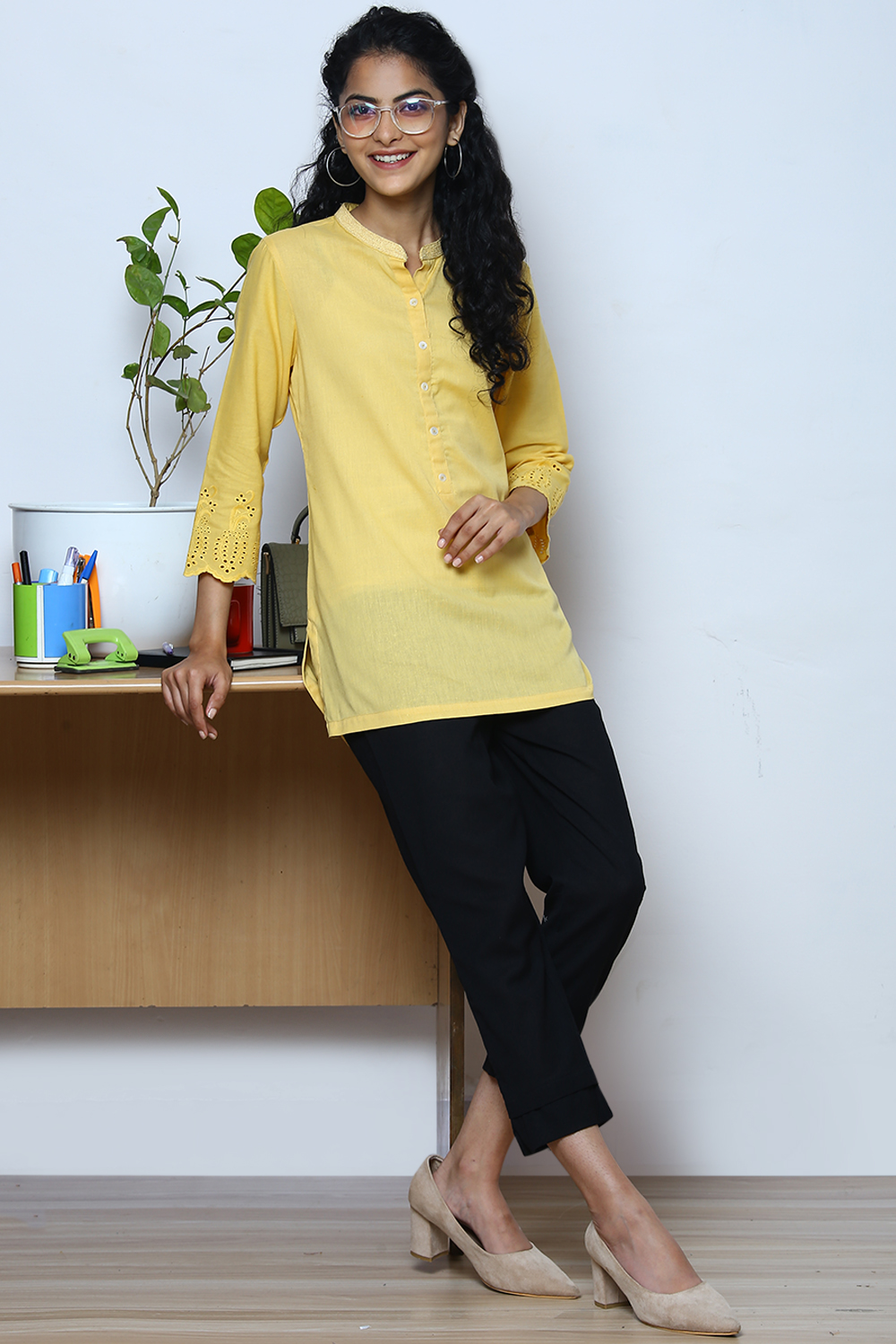 Yellow Cotton Flax Solid Kurti image number 3