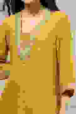 Yellow Metallic Pattern Straight Kurta image number 1