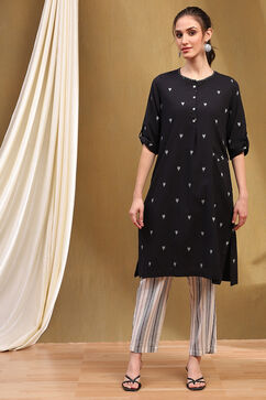 Black Cotton Yard Dyed Straight Suit Set image number 6