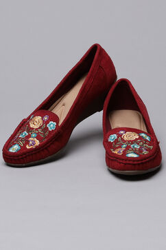 Maroon Synthetic Suede Formal Loafers image number 0