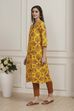 Yellow Floral Printed Straight Kurta image number 2