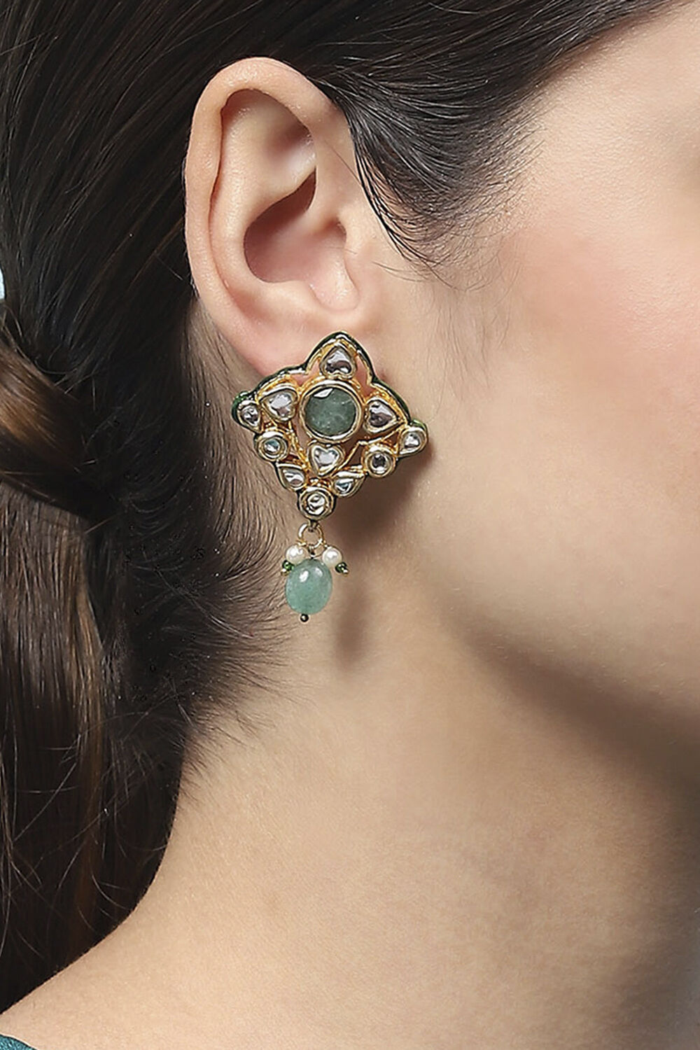 Green Kundan Festive Studs image number 3