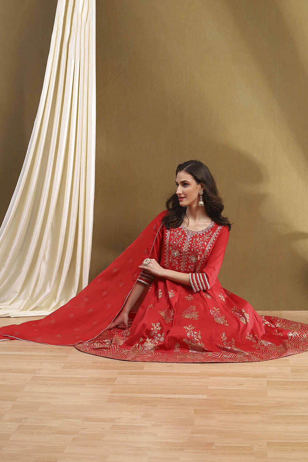 Red Floral Printed Festive Anarkali Suit Set image number 7