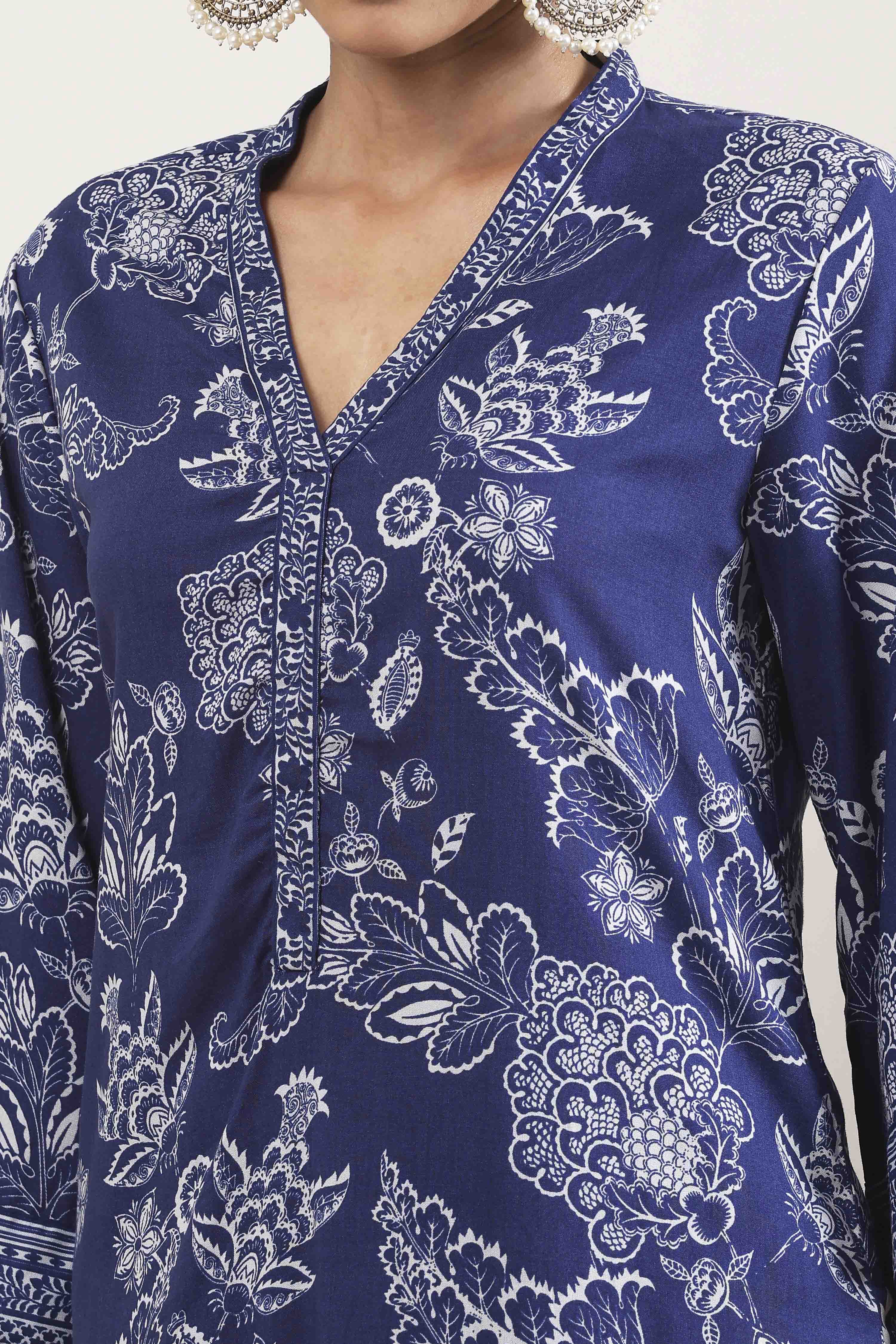 Red Floral Printed Straight Suit Set image number 1