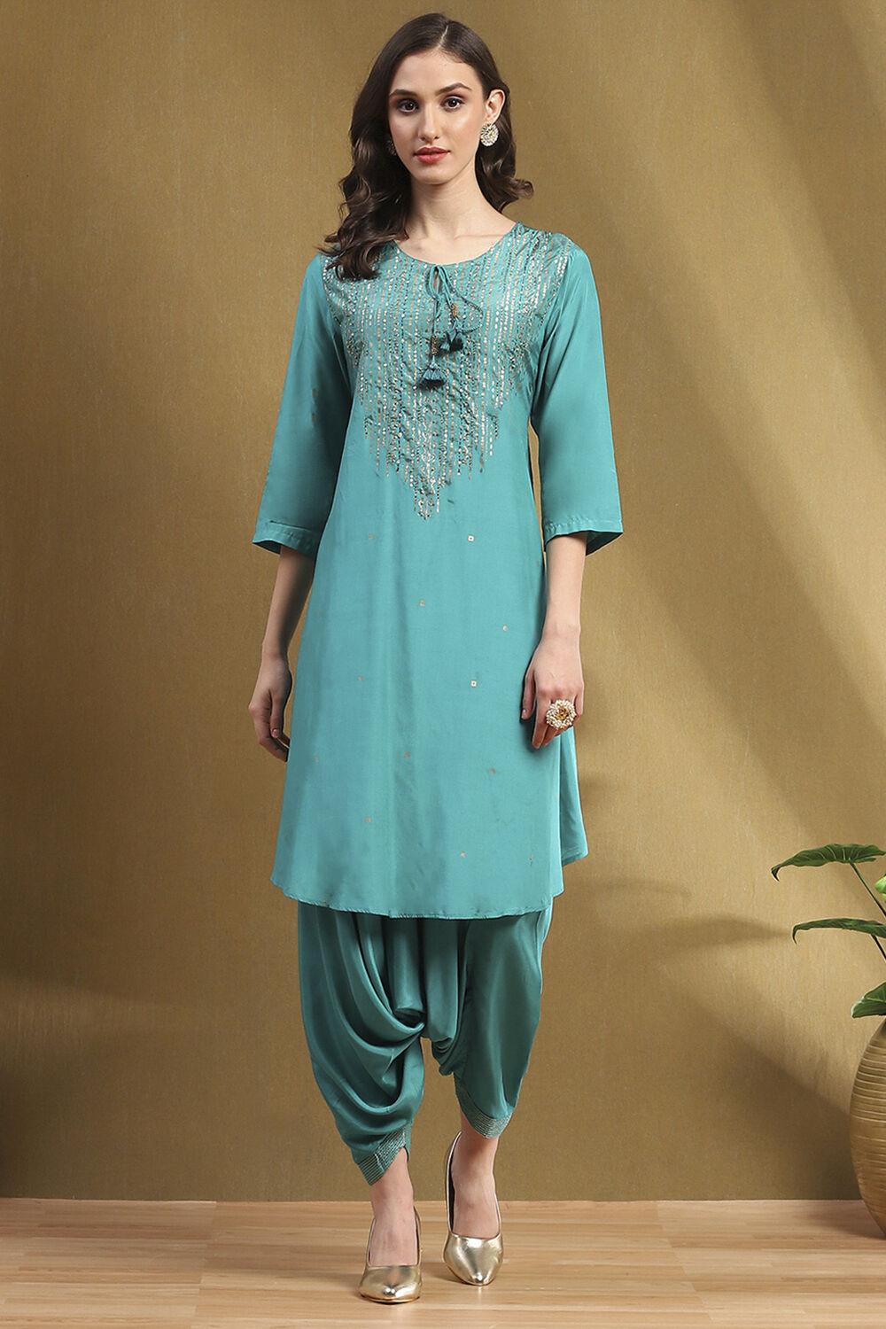 Green Viscose Printed Festive Straight Kurta Set image number 6