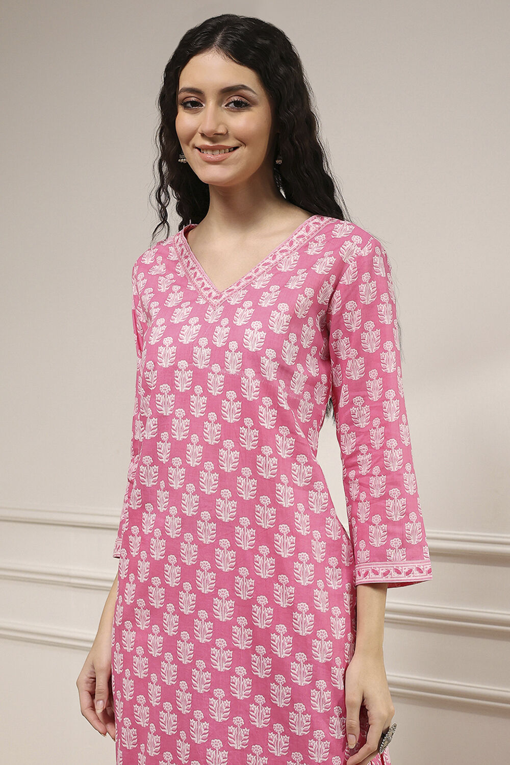 Pink Cotton Screen Print Unstitched Suit Set image number 2