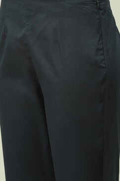 Black Cotton Straight Kurta Slim Pant Suit Set image number 2