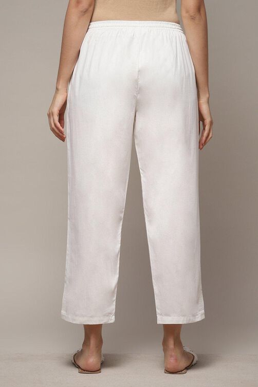 Off White Cotton Straight Pants image number 4