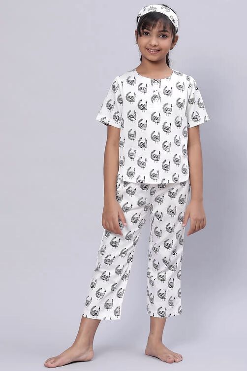 White Straight Cotton Three Piece Printed Sleepwear Set image number 0