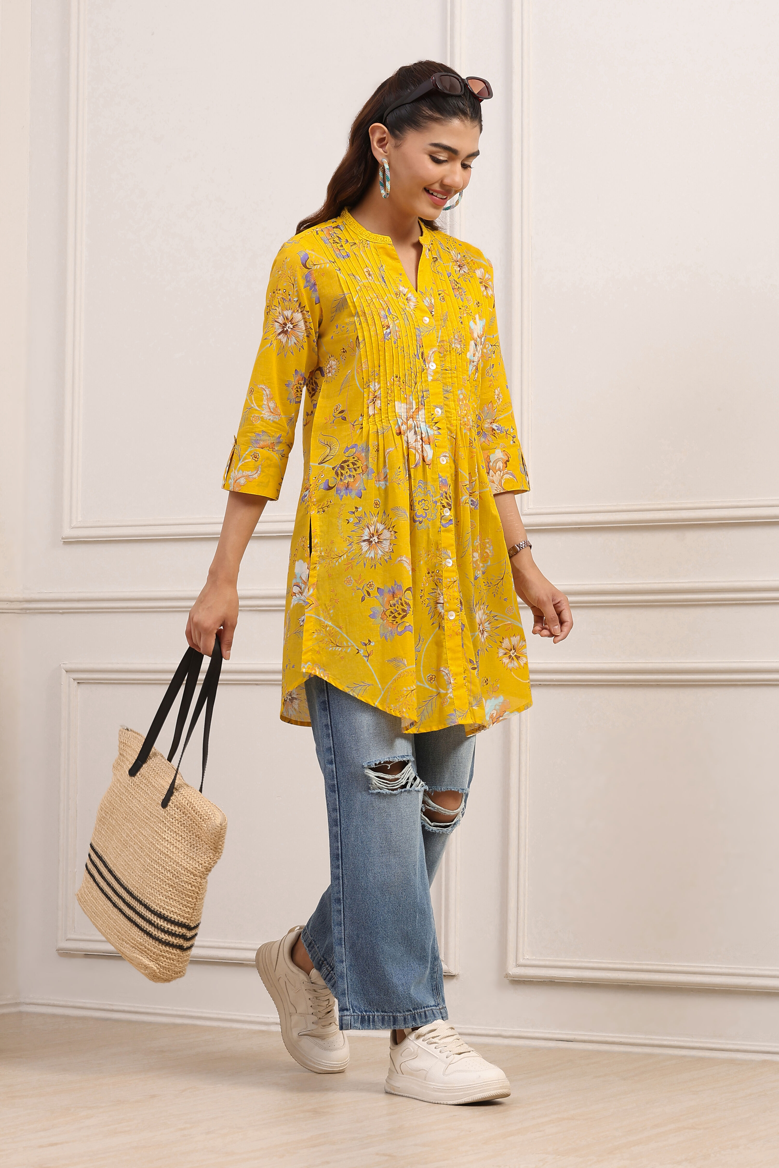 Yellow Rayon Straight Kurti image number 0