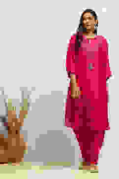 Fuchsia Solid Festive Straight Kurta Set image number 6