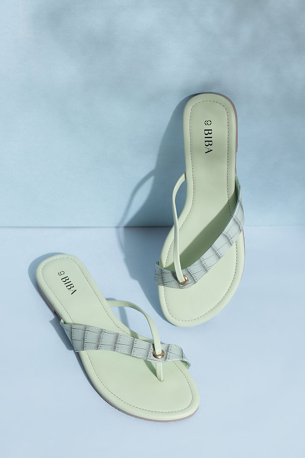 Green Pu V Strap Sandals
