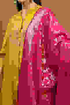 Magenta Polyester Dupatta image number 1