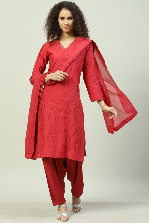 Berry Red Cotton Silk Straight Kurta Salwar Pant Suit Set image number 6