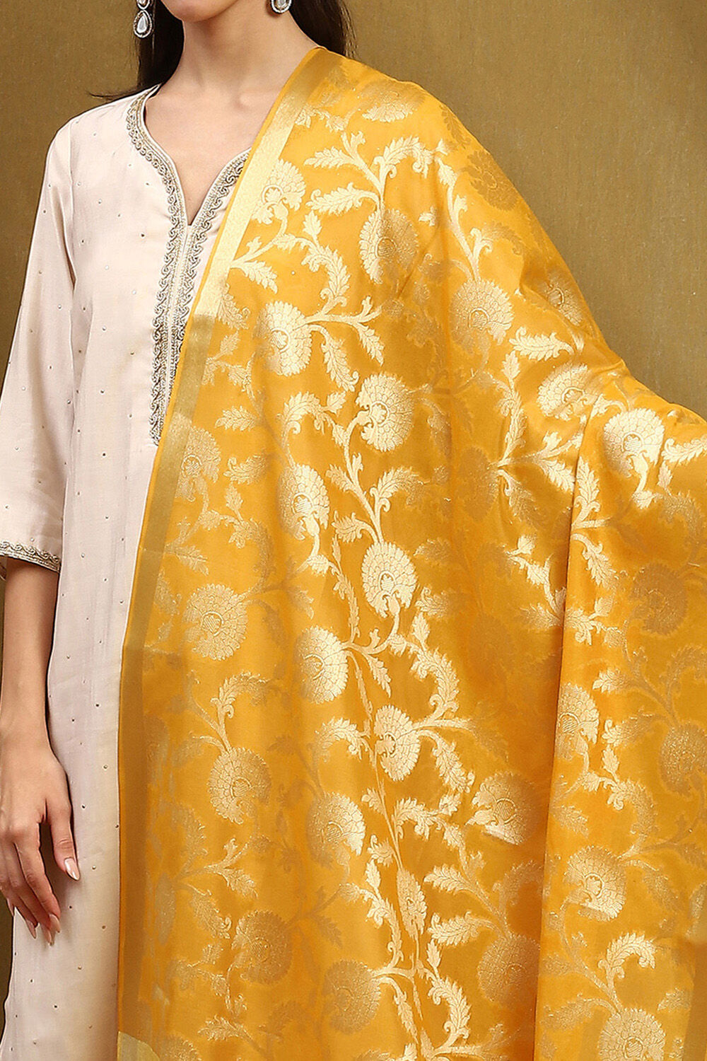 Yellow Yarn-Dyed Festive Dupatta image number 1