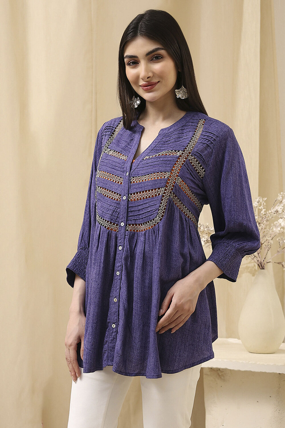 Blue Printed Straight Short Kurta image number 2