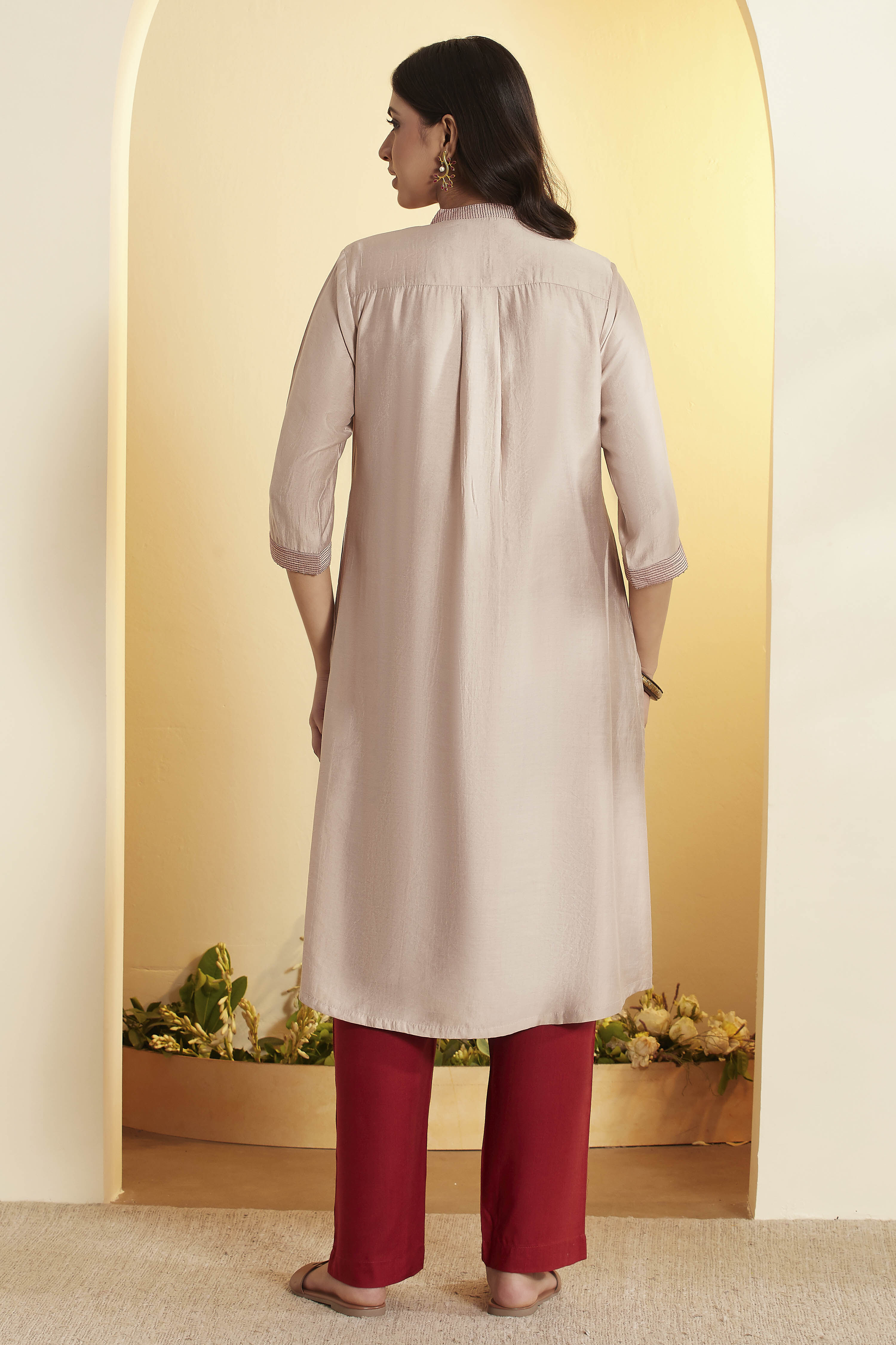 Beige Viscose Silk Straight Kurta image number 4