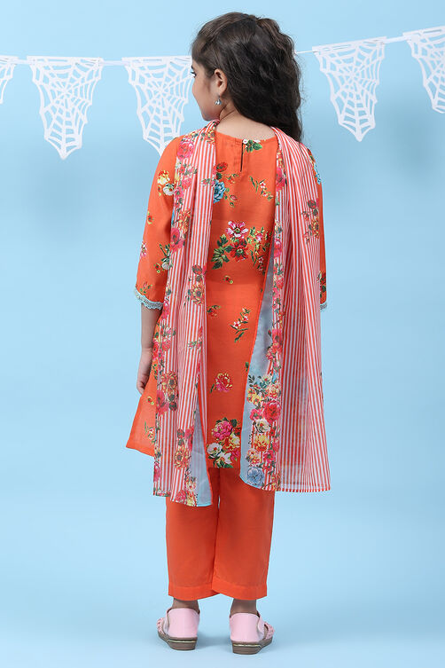 Orange Art Silk Straight Kurta Regular Pant Suit Set image number 4