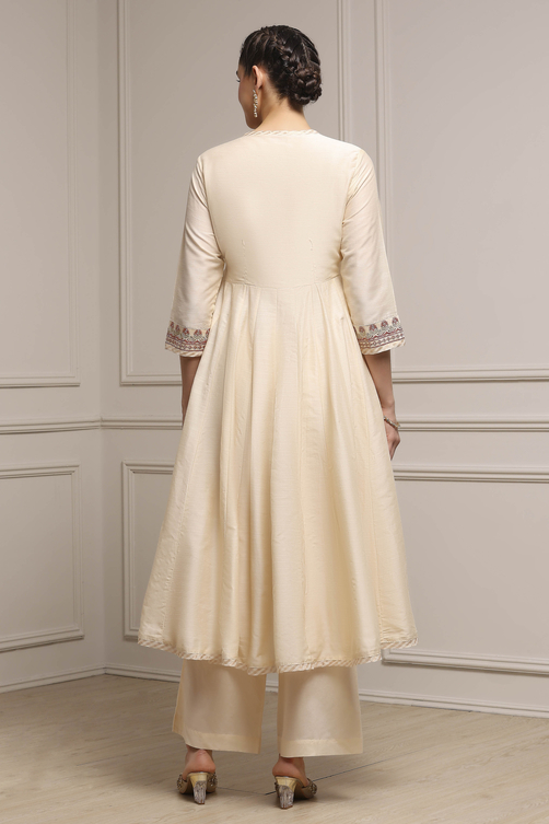 Fuchsia Embroidered Angrakha Festive Anarkali Suit Set image number 4