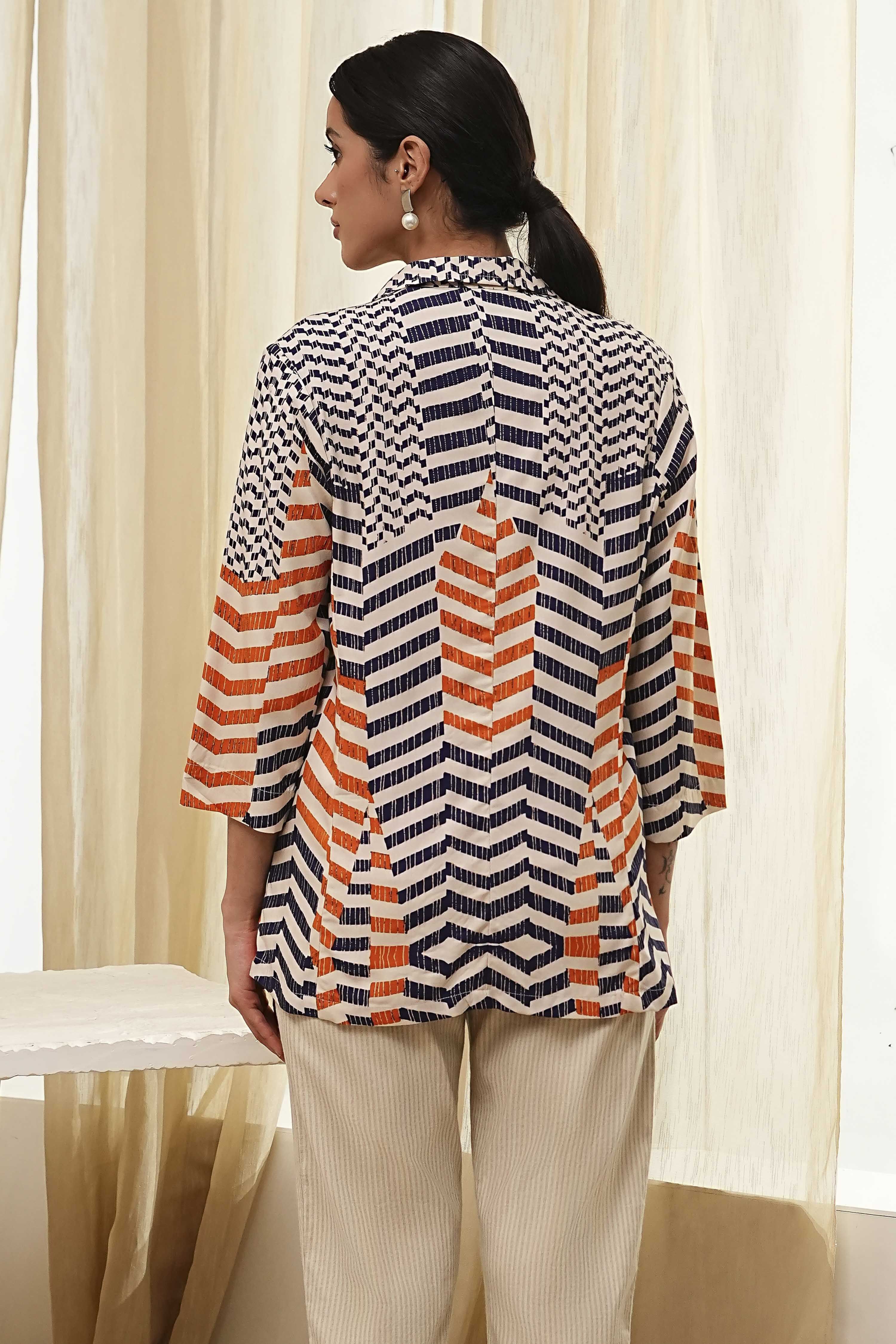 Orange Printed Straight Jacket image number 3