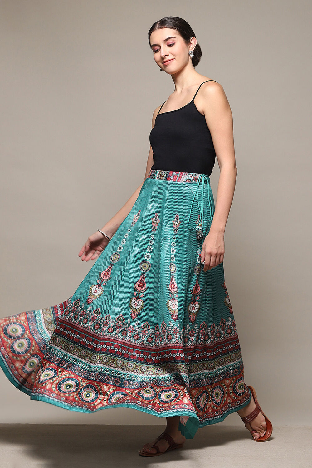 Traditional long skirts online shopping hot sale