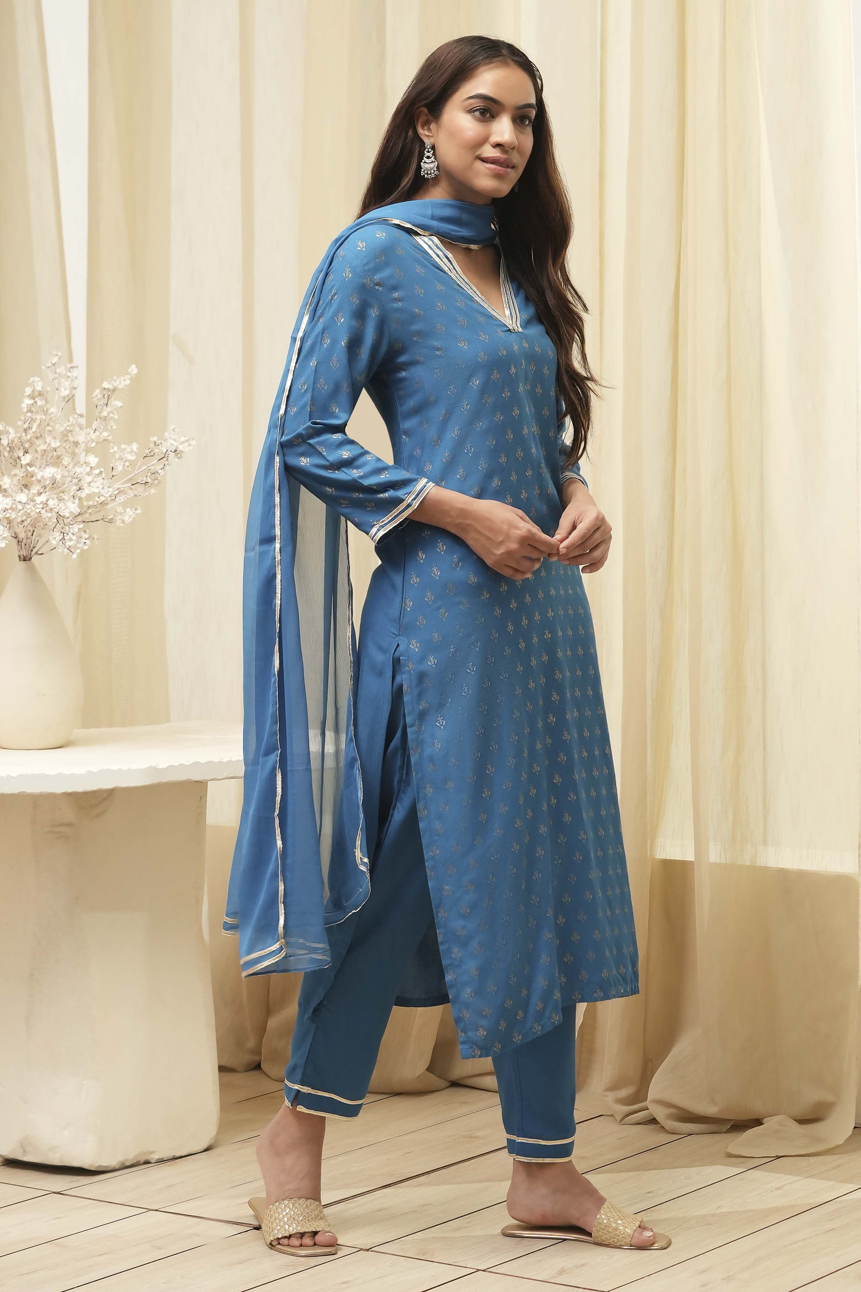 Fuschia Rayon Straight Kurta Pant Suit Set image number 5