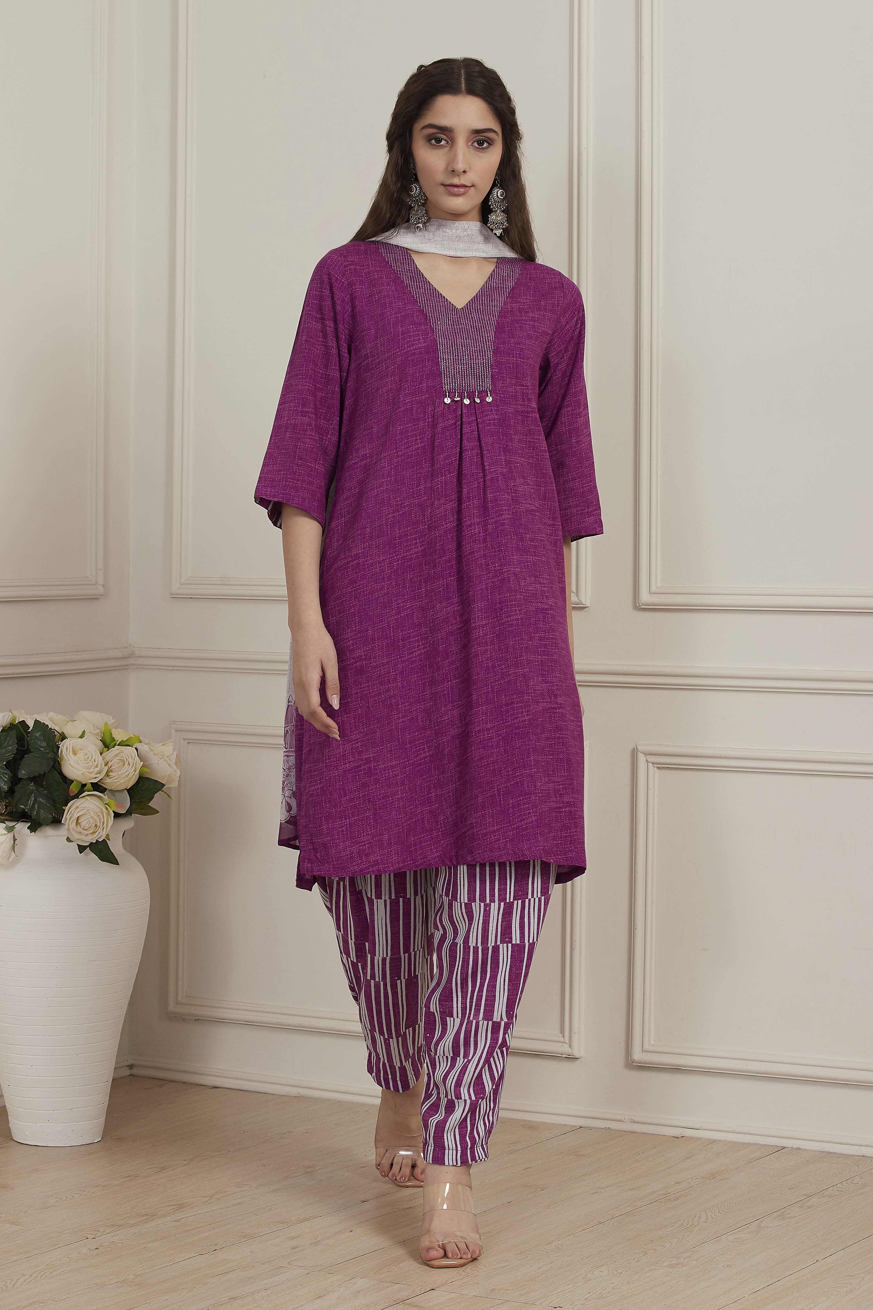 Purple Printed Straight Suit Set image number 6