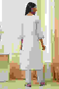 Off-White and Blue Cotton Straight Suit Set image number 4