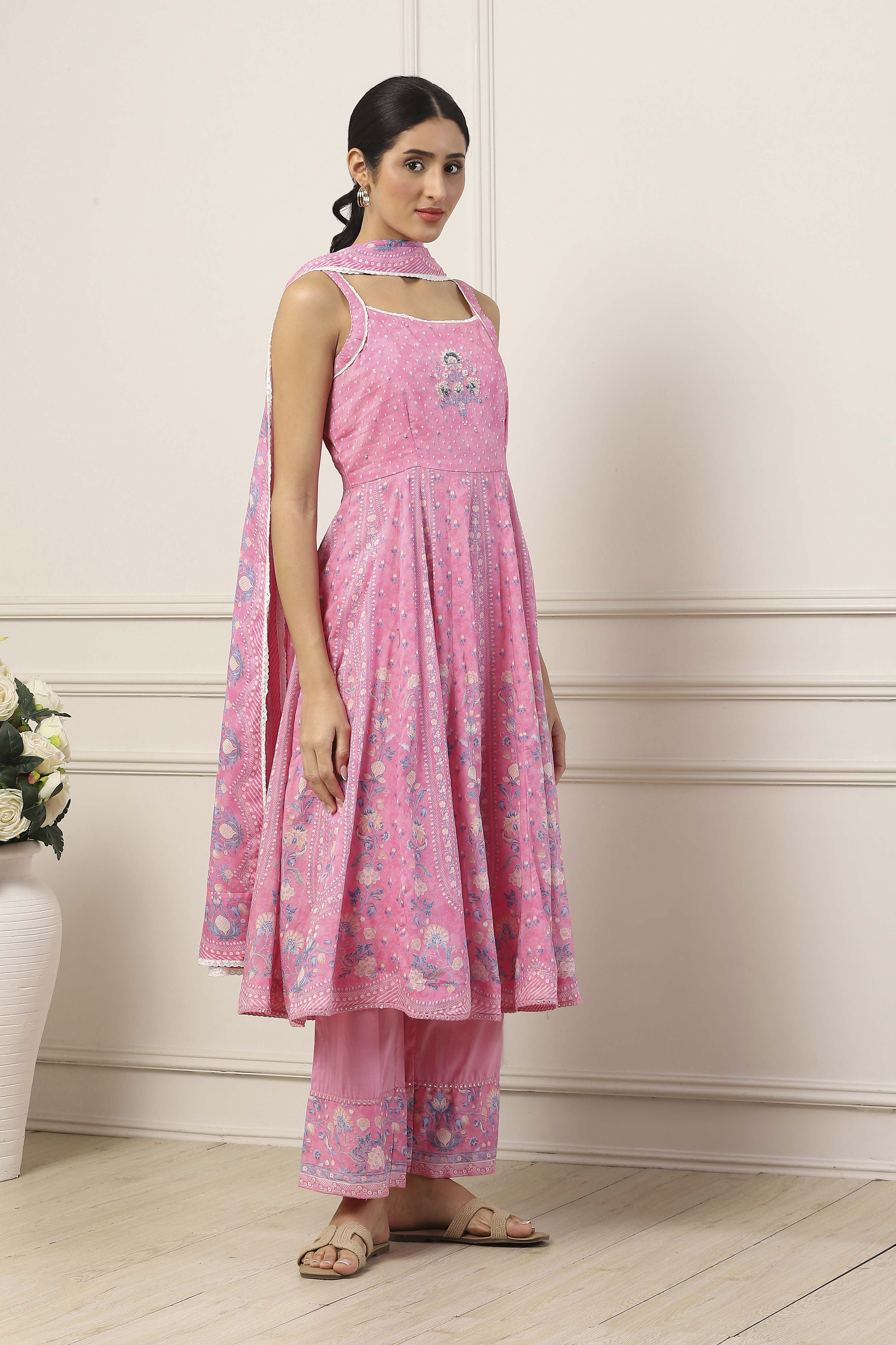 Pink Cotton Floral Printed Kalidar Suit Set image number 4