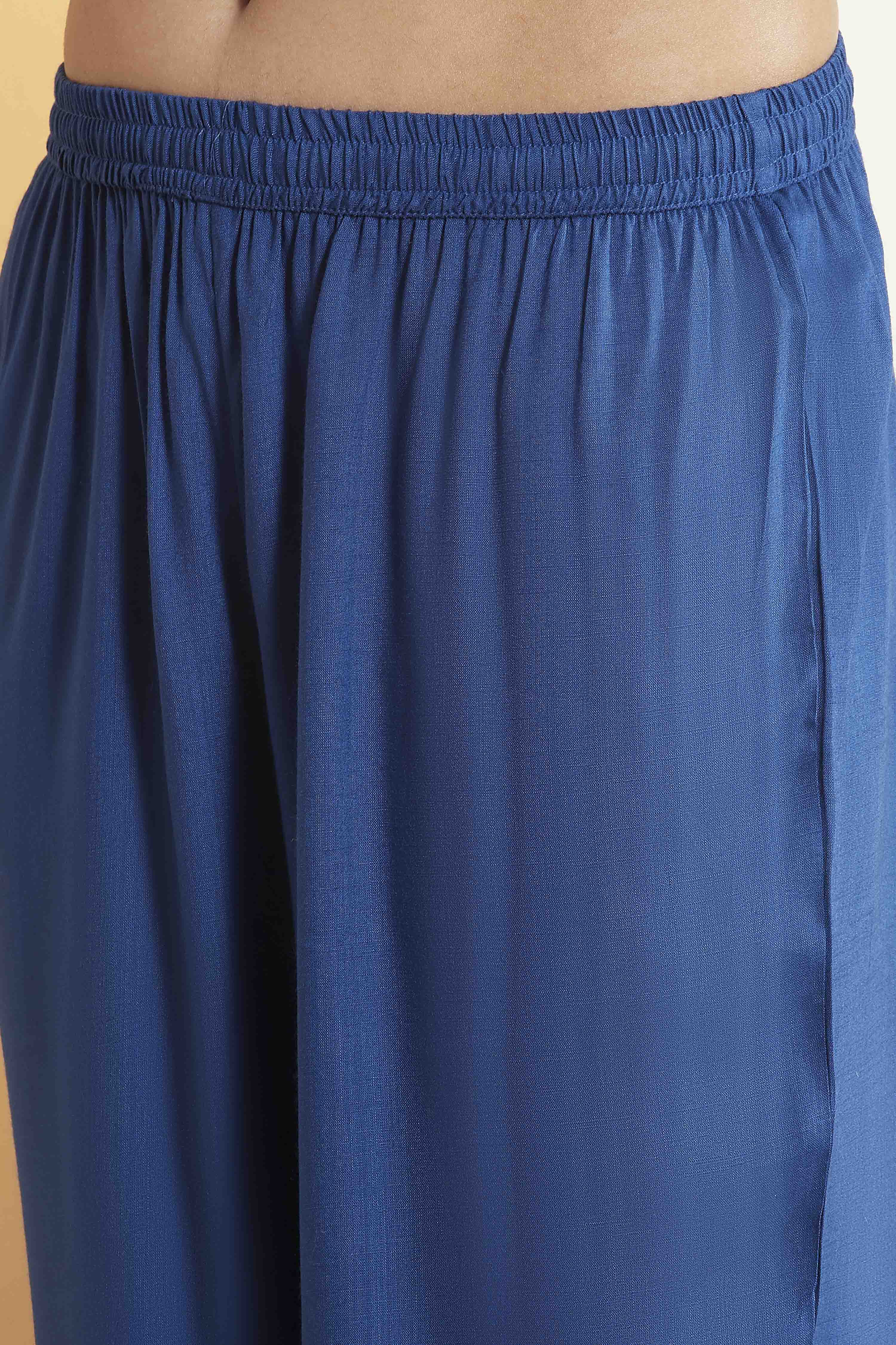 Blue Viscose Rayon Embroidered Straight Kurta Set image number 2