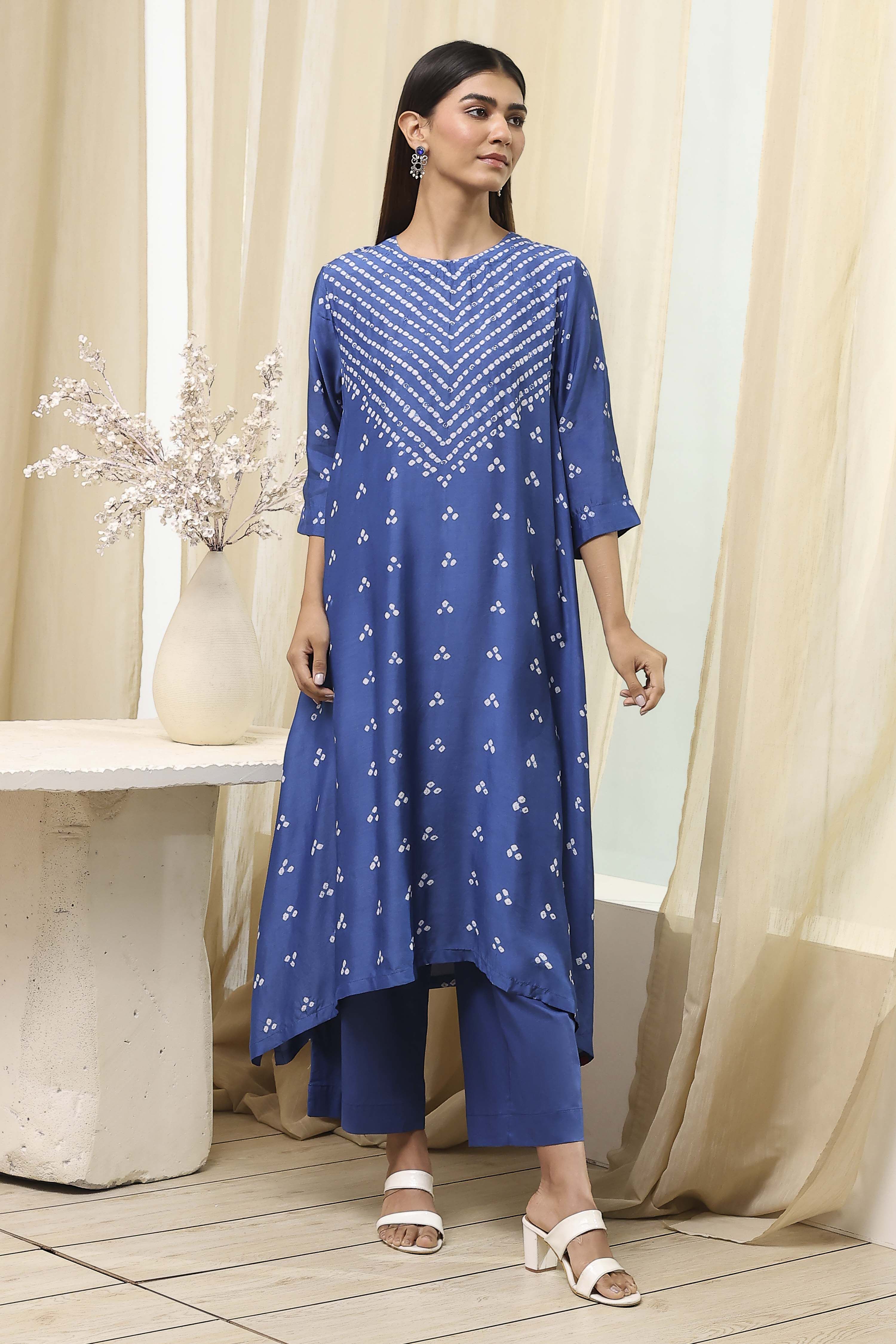 Blue Shantoon Asymmetric Suit Set image number 6