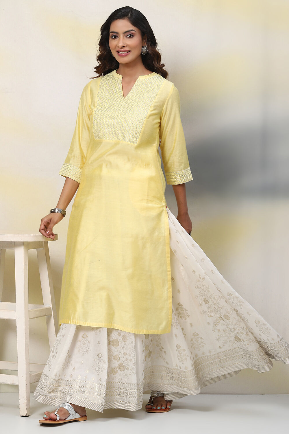 Yellow Straight Kurta image number 5