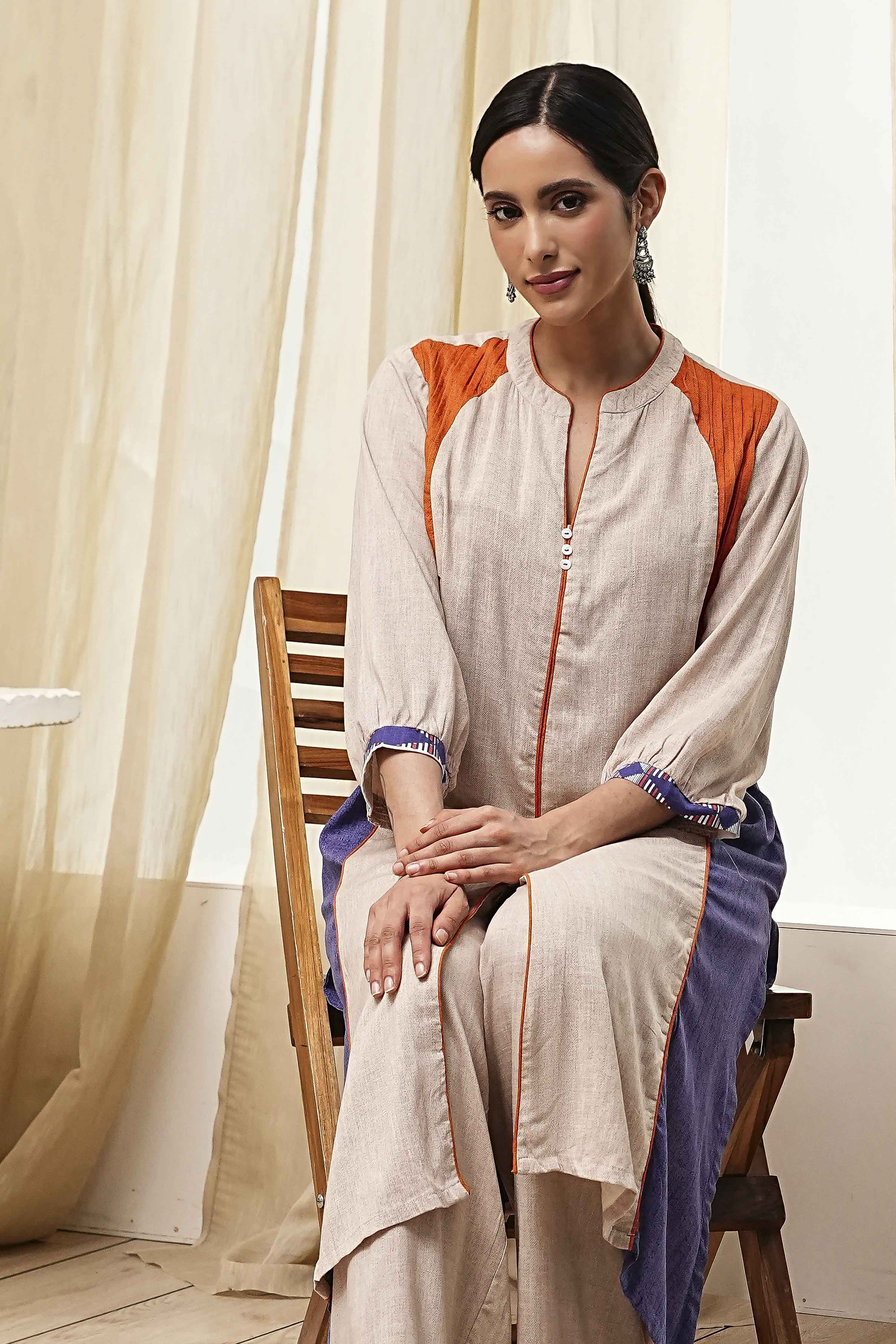 Beige Straight Printed Kurta Set image number 8