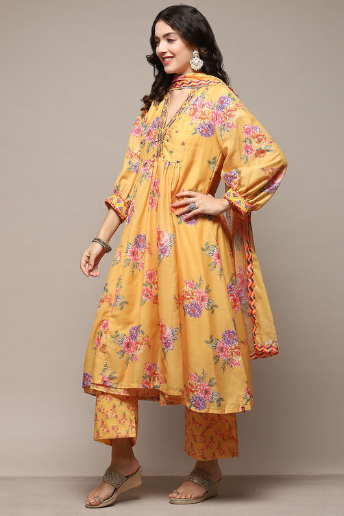 Yellow Poly Viscose A-Line Printed Kurta Palazzo Suit Set image number 4