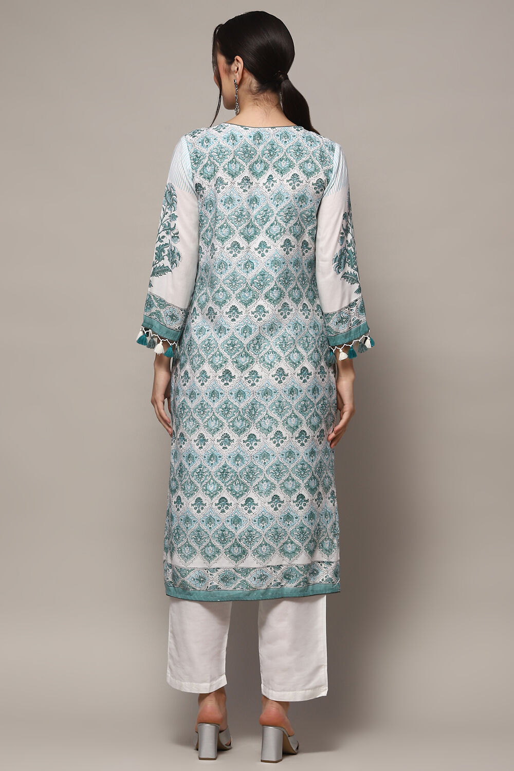 White Green Muslin Unstitched Suit set image number 6