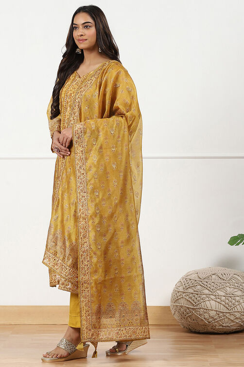 Pink Chanderi Printed Embroidered Unstitched Suit Set image number 2