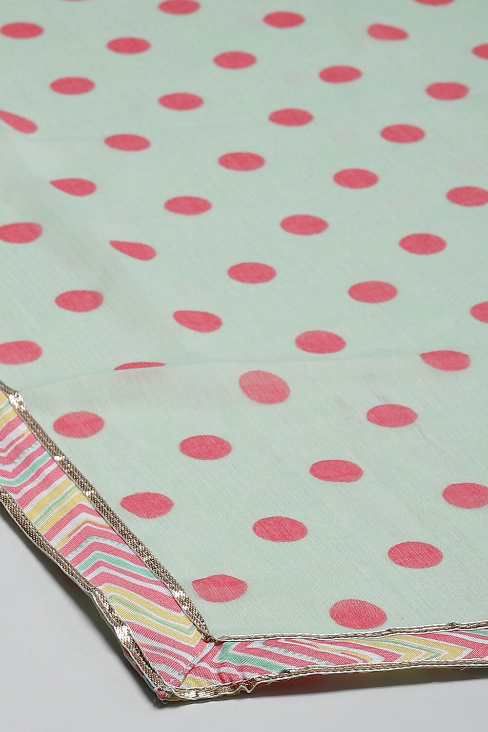 Peach Cotton Blend Straight Kurta Salwar Suit Set image number 3