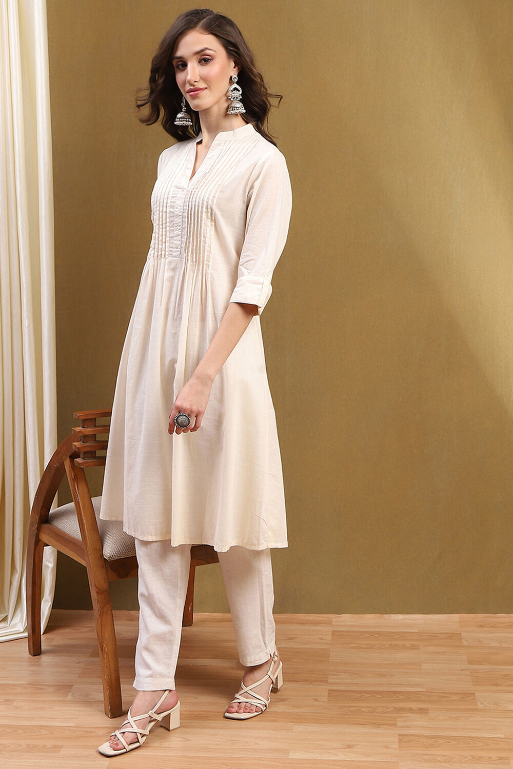 Ecru Cotton Solid Pleated A-Line Kurta image number 6