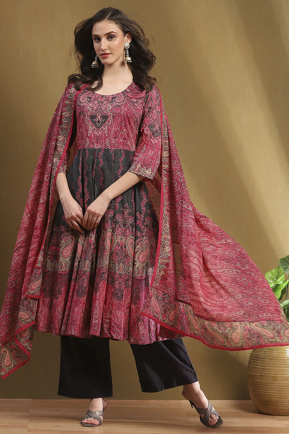 Charcoal and Pink Cotton Printed Anarkali Suit Set image number 0