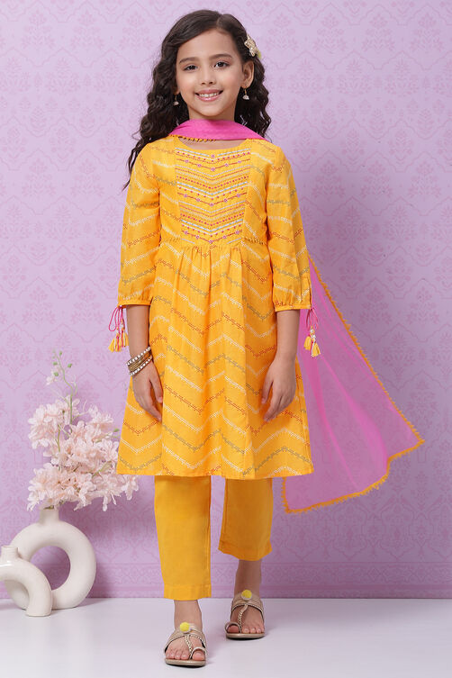 Yellow Cotton Flared Kurta Pant Suit Set image number 0