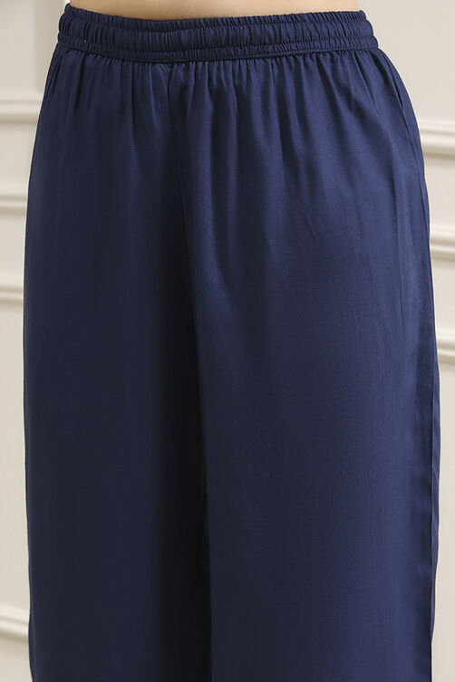 Blue Solid Gathered Suit Set image number 2