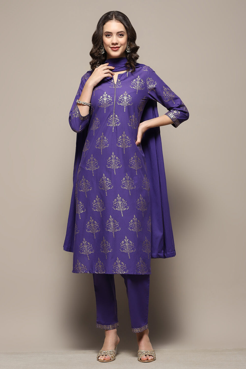 Magenta Cotton Printed Straight Suit Set image number 7