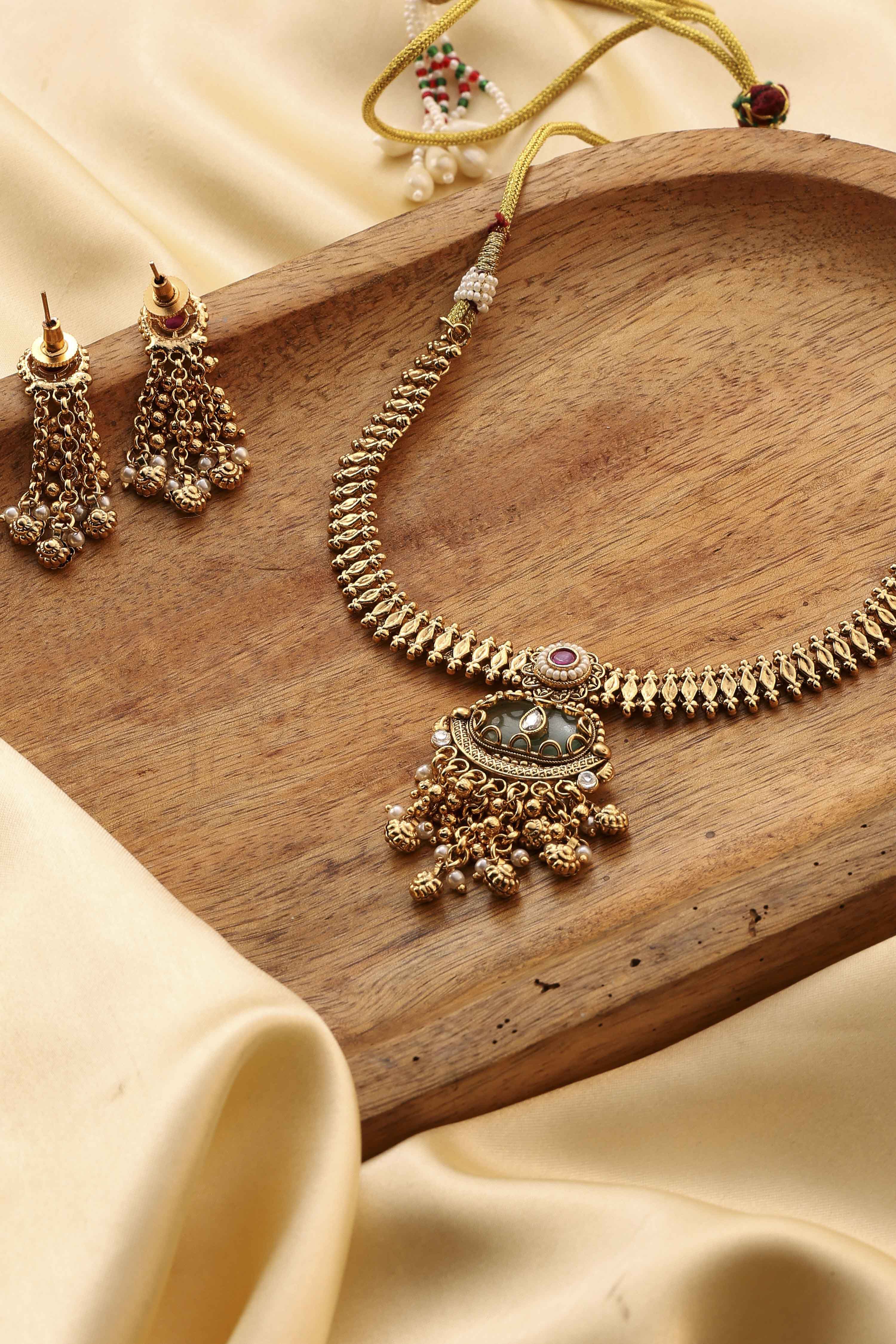Mint Green Gold-Plated Brass Necklace Set image number 2