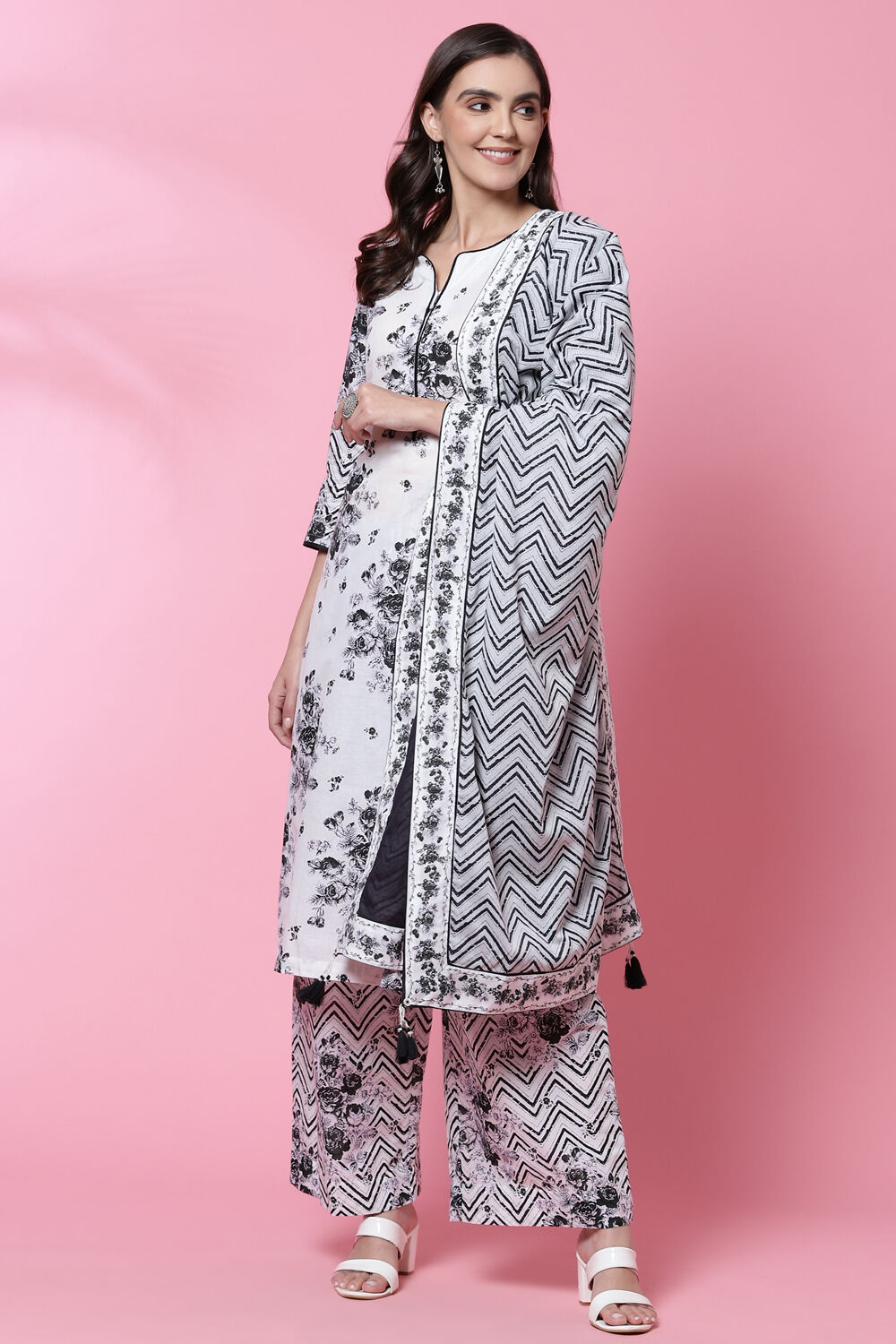 Black Cotton Straight Kurta Palazzo Suit Set image number 6