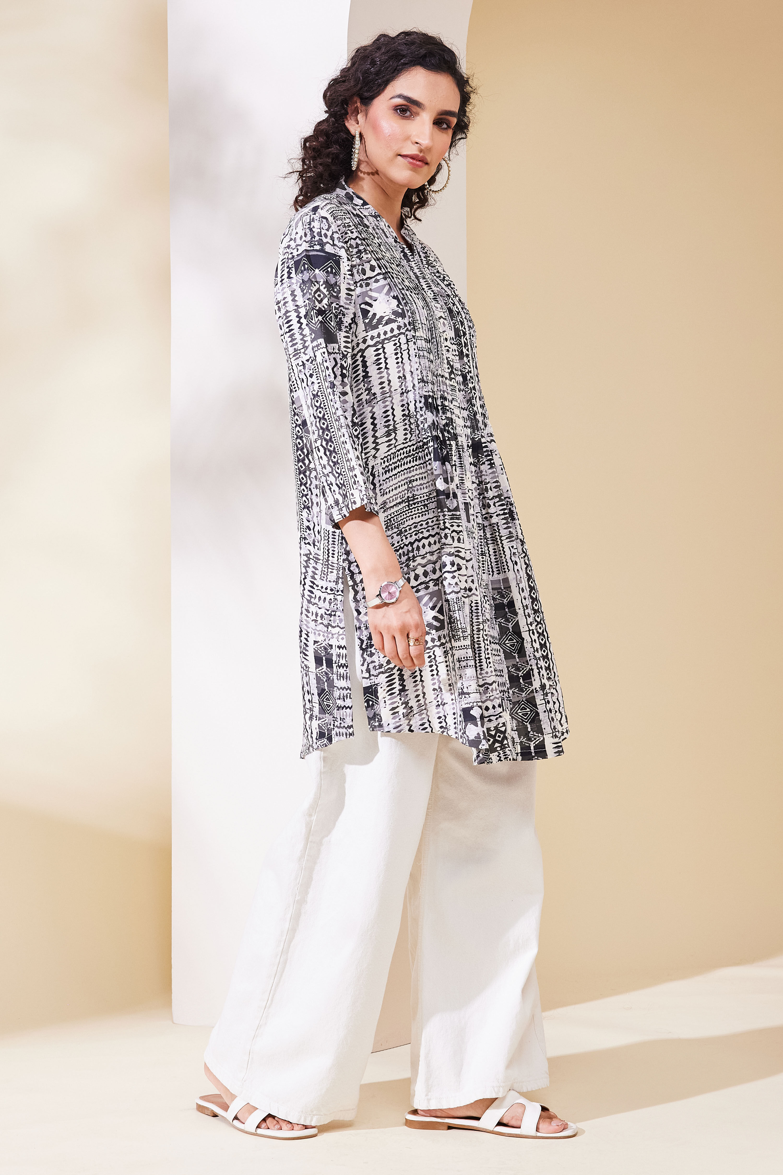 Black Viscose Rayon Straight Kurta image number 4
