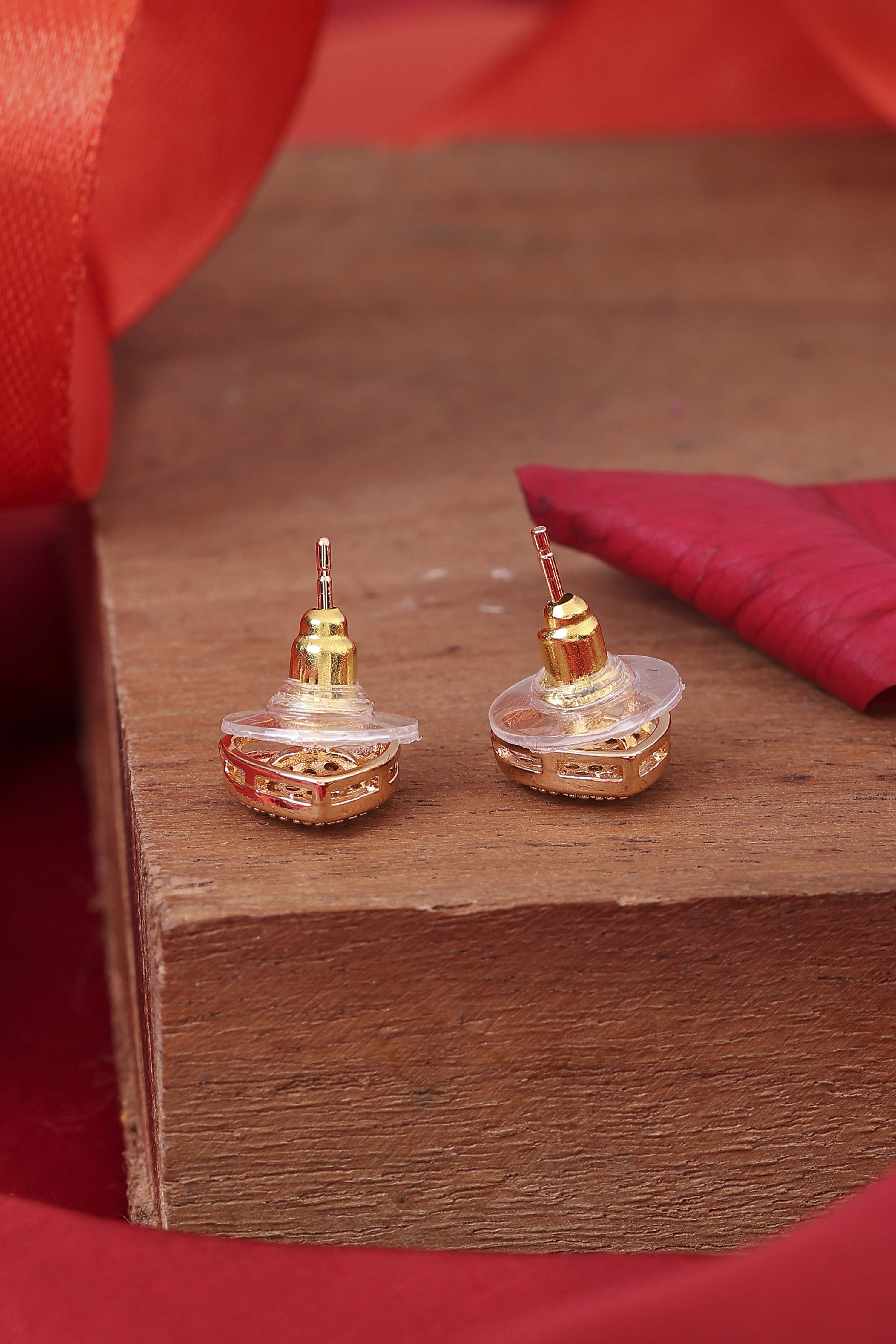 Gold Plated Brass Heart-Shaped Stud Earrings image number 2