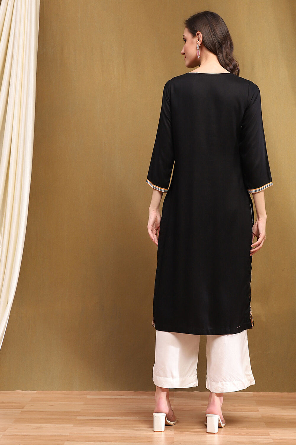 Black Straight Rayon Kurta image number 3