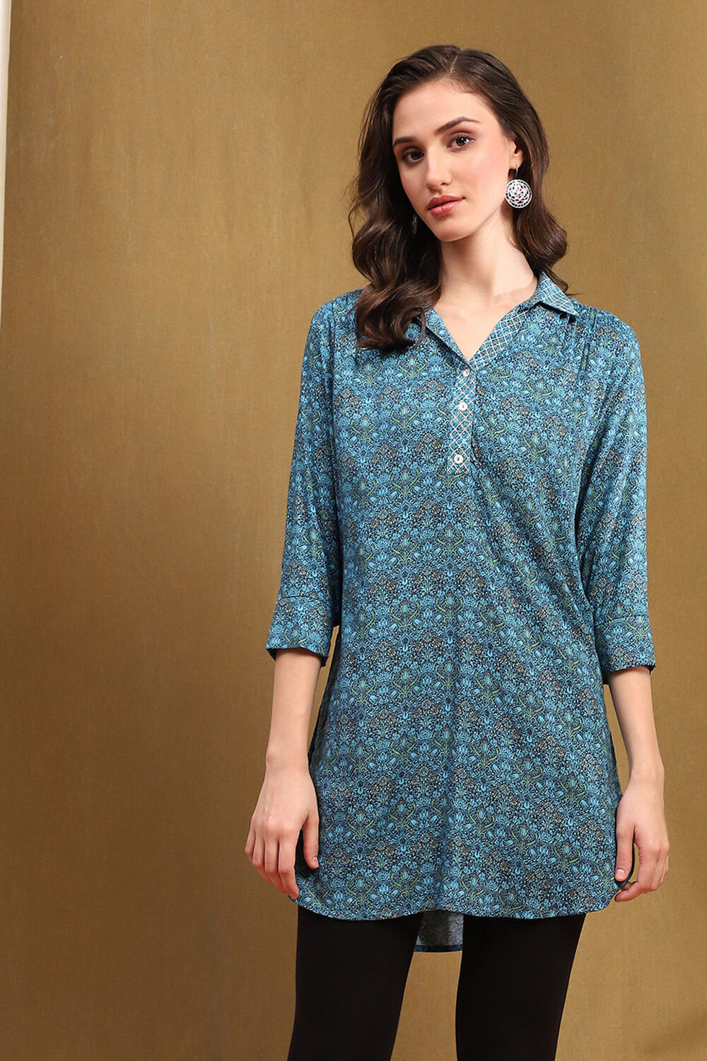 Blue Floral Printed Straight Kurti image number 5